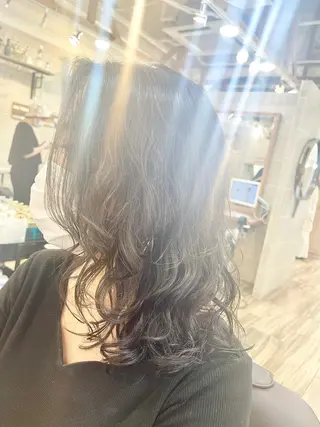 セミロング パーマ 平田 たかしのヘアスタイル