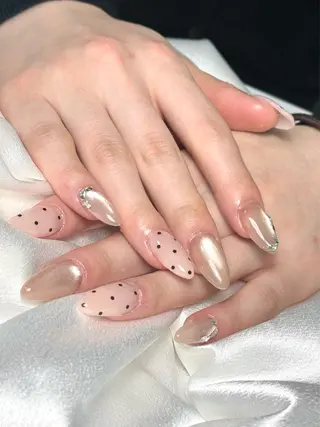 ネイル ルシイ🎀新宿長さ 出しパーツ専門店のネイルデザイン