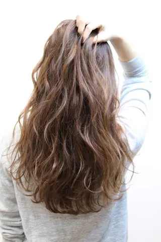 ロング カラー パーマ 及川 翔のヘアスタイル