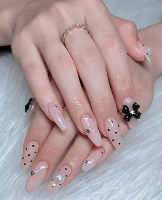 ネイル nail&eye Ariesのネイルデザイン