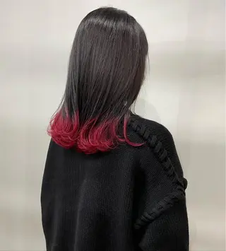 カラー white.梅田 デザインカラー🦄のヘアスタイル