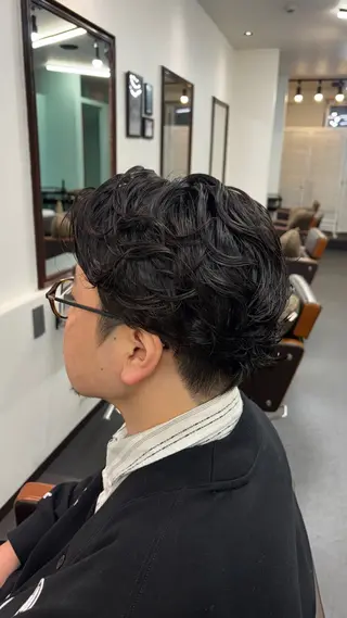 パーマ メンズ LeLink by COMiNUM 青葉台店所属・HANNA 🌺🌊のヘアスタイル