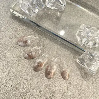 ネイル 澤田 葵のネイルデザイン