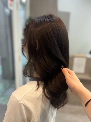 ロング カラー 堀川 希歩のヘアスタイル