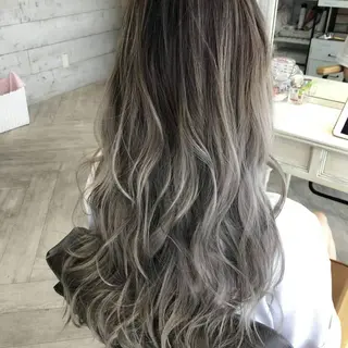 ロング 韓国風レイヤー ハイトーンRYOTAのヘアスタイル