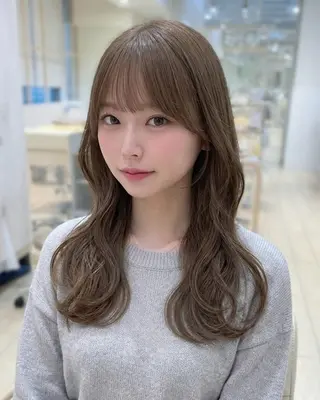 ロング 表参道小顔カット前髪 割れ改善クロスパーマのヘアスタイル