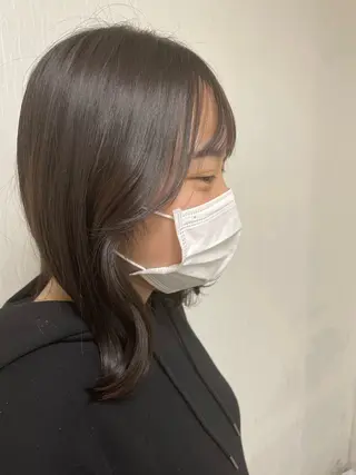 セミロング カラー 𝐒𝐇𝐔𝐑𝐈 🦋艶カラー🦋のヘアスタイル