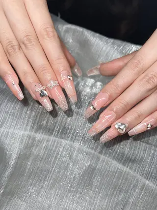 ネイル Lee Nails チップ長さだし専門店のネイルデザイン