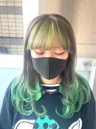 ロング カラー 岩谷/ブリーチ 🪽透明感カラーのヘアスタイル