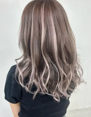 カラー ダブルスキルエクステ /羽エクステ白石宇由のヘアスタイル