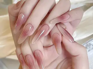 ネイル 前田 芽のネイルデザイン