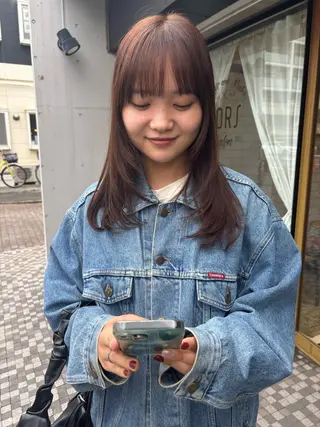 セミロング 宇留間 涼香のヘアスタイル