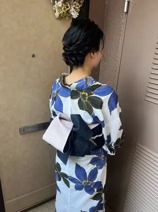 ラピスコ所属・ヘアメイク MEGUのヘアスタイル