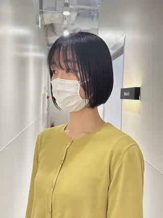 ショート カラー パーマ ヘアアレンジ メンズ キッズ ネイル マツエク・マツパ アイブロウ 切りっぱなしヘアボブ ミディアムヘアRYOのヘアスタイル