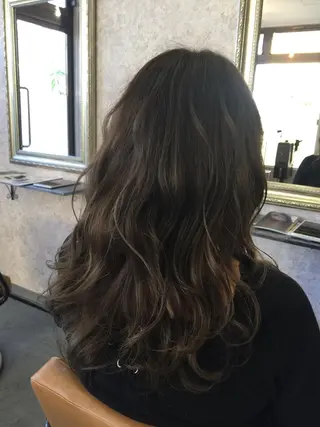 ロング メンズスタイル バレイヤージュ　齋藤のヘアスタイル