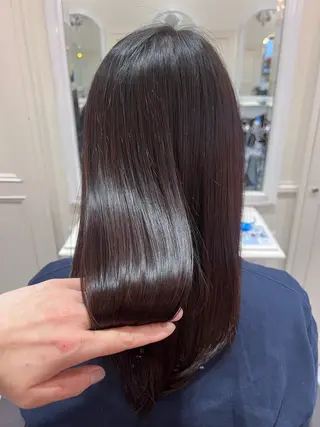ミディアム 浅見 友梨香のヘアスタイル