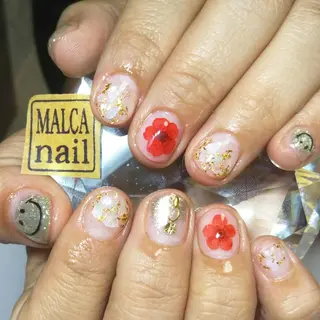 セミロング パーマ ネイル キッズ マツエク・マツパ 荒木 莉奈のネイルデザイン