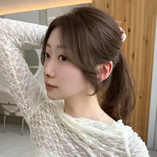 セミロング 似合わせレイヤー/ 透明感カラーのヘアスタイル