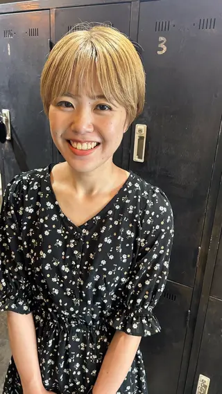 ショート カラー ショート/ボブ/ 心斎橋/宮脇美奈のヘアスタイル