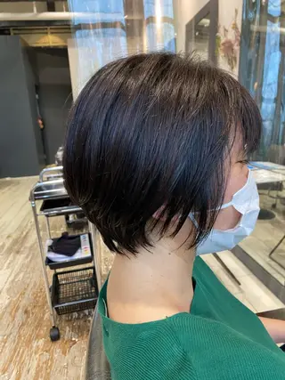 ショート カラー 水原 恵莉香のヘアスタイル