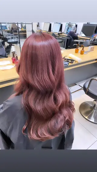 ロング Su-chi-🧴 /ミルクティーカラーのヘアスタイル