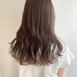 カラー 山口 莉奈のヘアスタイル