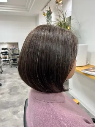 ショート カラー コバヤシ リョウのヘアスタイル