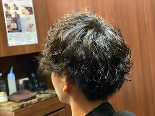 ショート パーマ メンズ 浅見 天翔のヘアスタイル