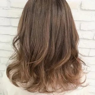 ミディアム カラー 横浜🍒ルーツカラー エクステ/RIEのヘアスタイル