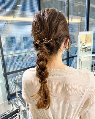 セミロング ヘアアレンジ 安永 来未のヘアスタイル