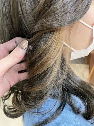 カラー SALOWIN栄 高須大貴のヘアスタイル