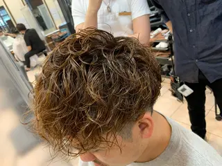 ミディアム パーマ Zina天王寺 CHIAKIのヘアスタイル