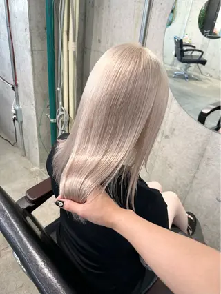 セミロング 🤍ムラ修正ブリーチ 🤍原宿/YUUのヘアスタイル