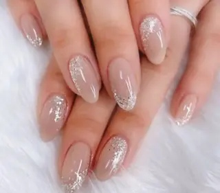 ネイル ゲン レイカのネイルデザイン