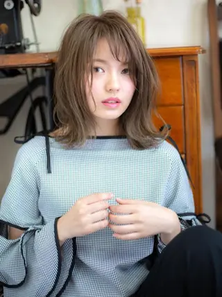 ミディアム カラー ハイライト&曲がる 縮毛矯正特化 玉置のヘアスタイル