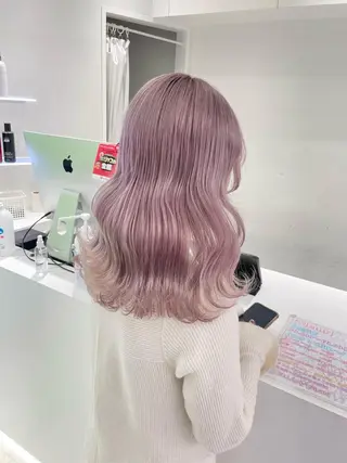 ミディアム カラー 🤍💕ブリーチカラ ーAyaka💕🤍のヘアスタイル