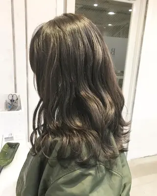 セミロング カラー ヘアアレンジ 縮毛矯正 髪質改善寺坂雄飛💐のヘアスタイル