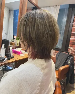 ショート カラー 眞壁 華子のヘアスタイル