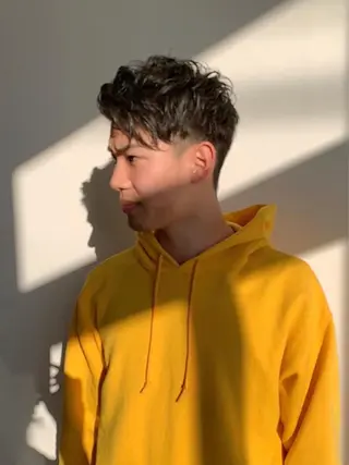 ショート パーマ メンズ 中村 優太のヘアスタイル