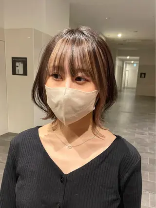 ミディアム 大阪ウルフカット 🐺デザインカラーのヘアスタイル