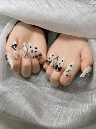 ネイル Lee Nails チップ長さだし専門店のネイルデザイン