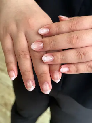 ネイル TotalBeautysalonCURE所属・CURE 朱梨のネイルデザイン