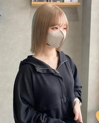 ミディアム mood alissaのヘアスタイル