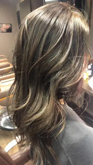 セミロング カラー pep natsumiのヘアスタイル