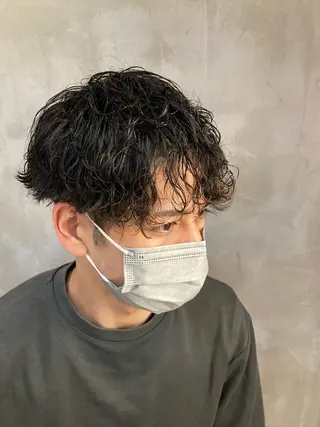 ショート パーマ メンズ 波巻きスパイラルパー マ/シャドウパーマ駿のヘアスタイル