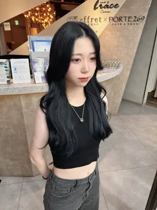 ロング カラー 韓国/レイヤー/ 透明感🩶ひかる🩶のヘアスタイル