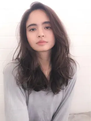 セミロング カラー 髪質改善、縮毛矯正 店長浅野太郎のヘアスタイル