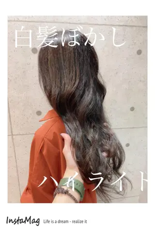 ロング カラー ERIKO Tのヘアスタイル