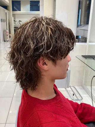 ショート カラー パーマ メンズ メンズ特化型美容師 栗山勇人のヘアスタイル
