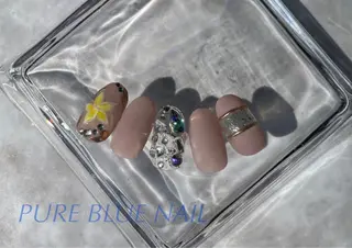 ネイル PURE BLUE NAILのネイルデザイン